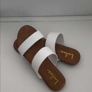 Lulus White slide sandals